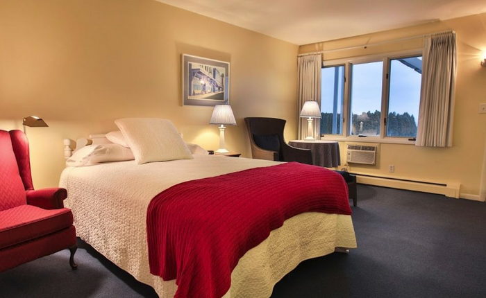 Bay Inn of Petoskey (Christiannasborg Motel) - From Web Listing (newer photo)